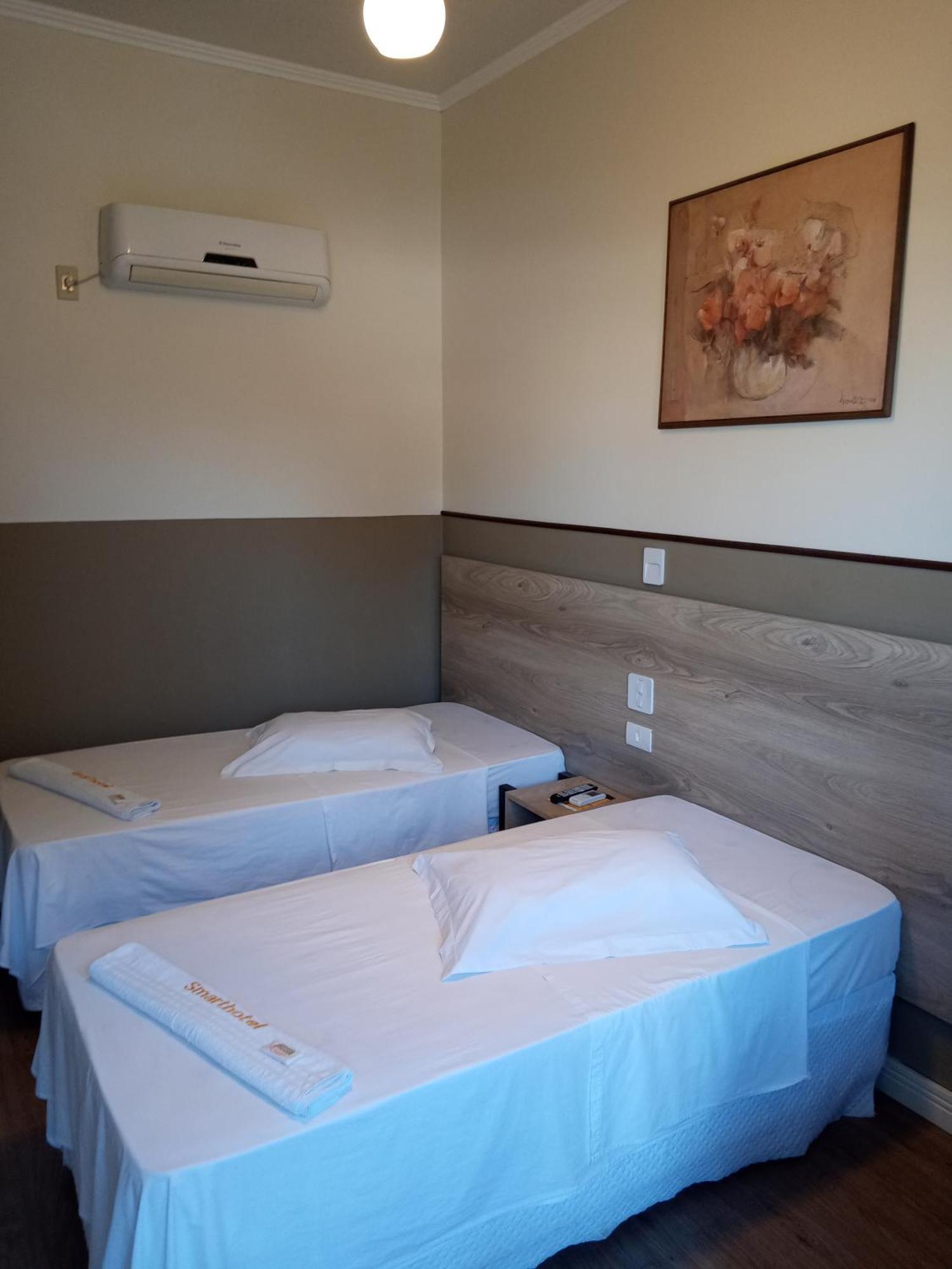 Smart Hotel Registro  Szoba fotó